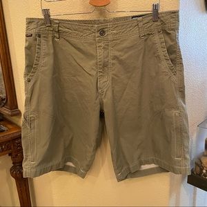 KUHL Men Beige 7 Pockets Shorts Size 36